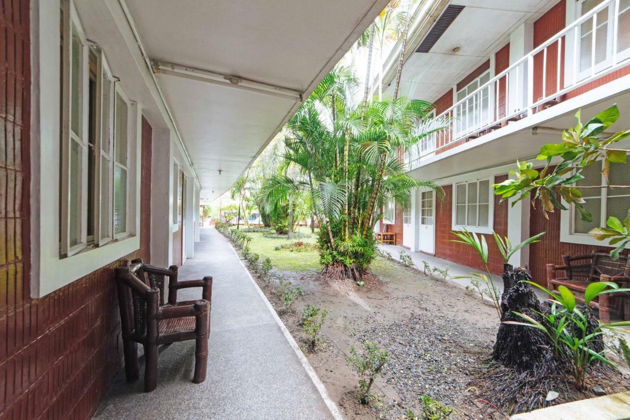 RedDoorz Premium @ Clarkview Angeles City Exterior foto
